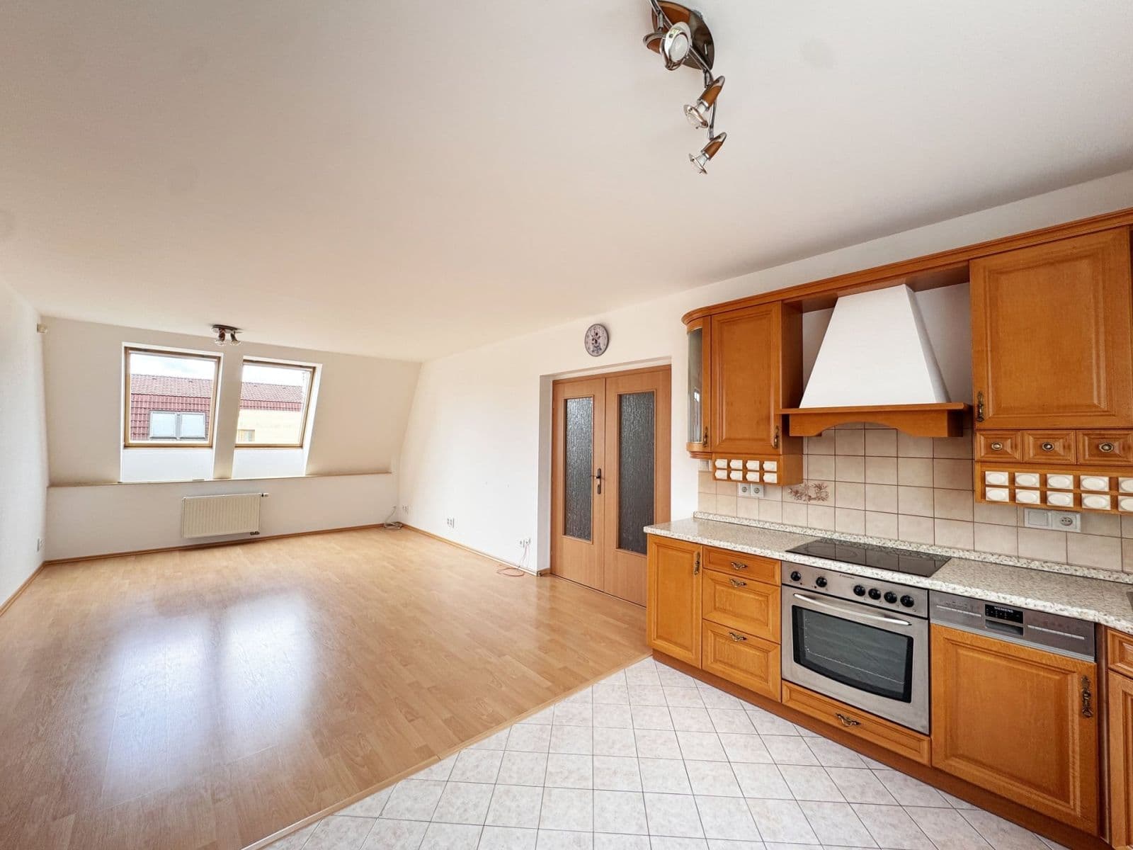 Prenájom bytu 3-izbový 80 m², Libušská, Praha, Praha Prenájom bytu 3-izbový 80 m², Libušská, Praha, Praha