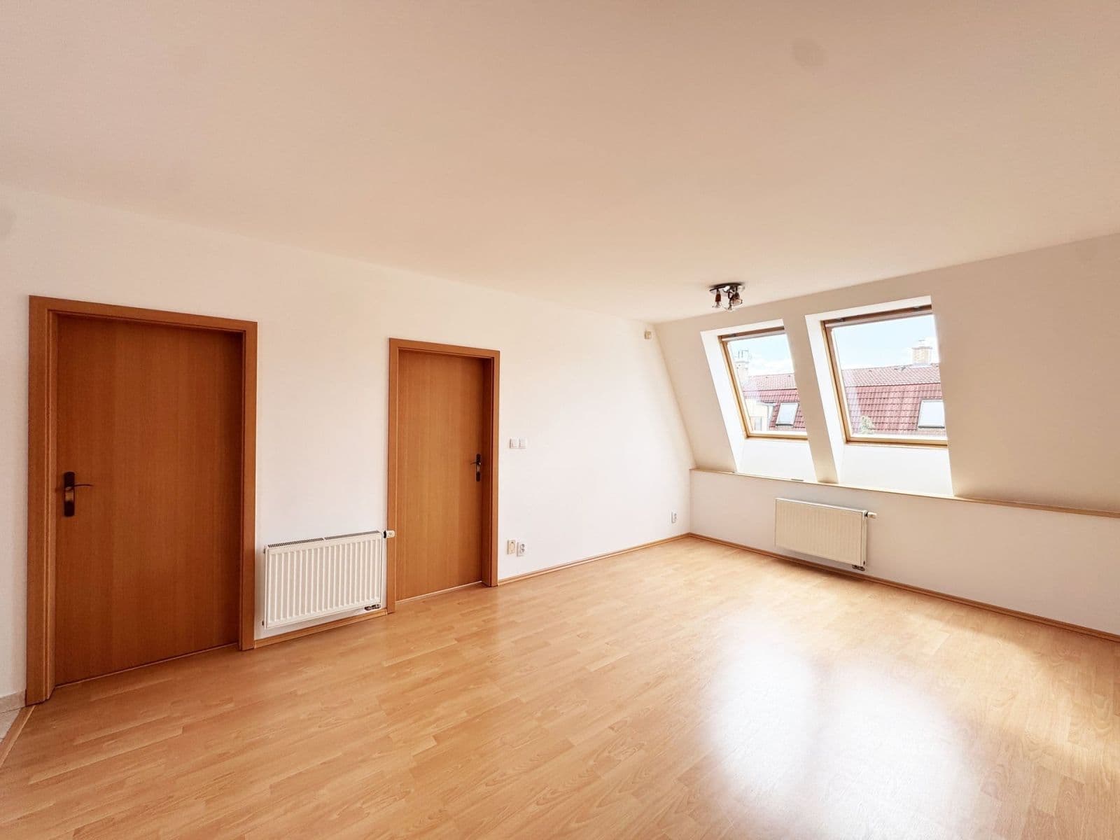 Prenájom bytu 3-izbový 80 m², Libušská, Praha, Praha Prenájom bytu 3-izbový 80 m², Libušská, Praha, Praha