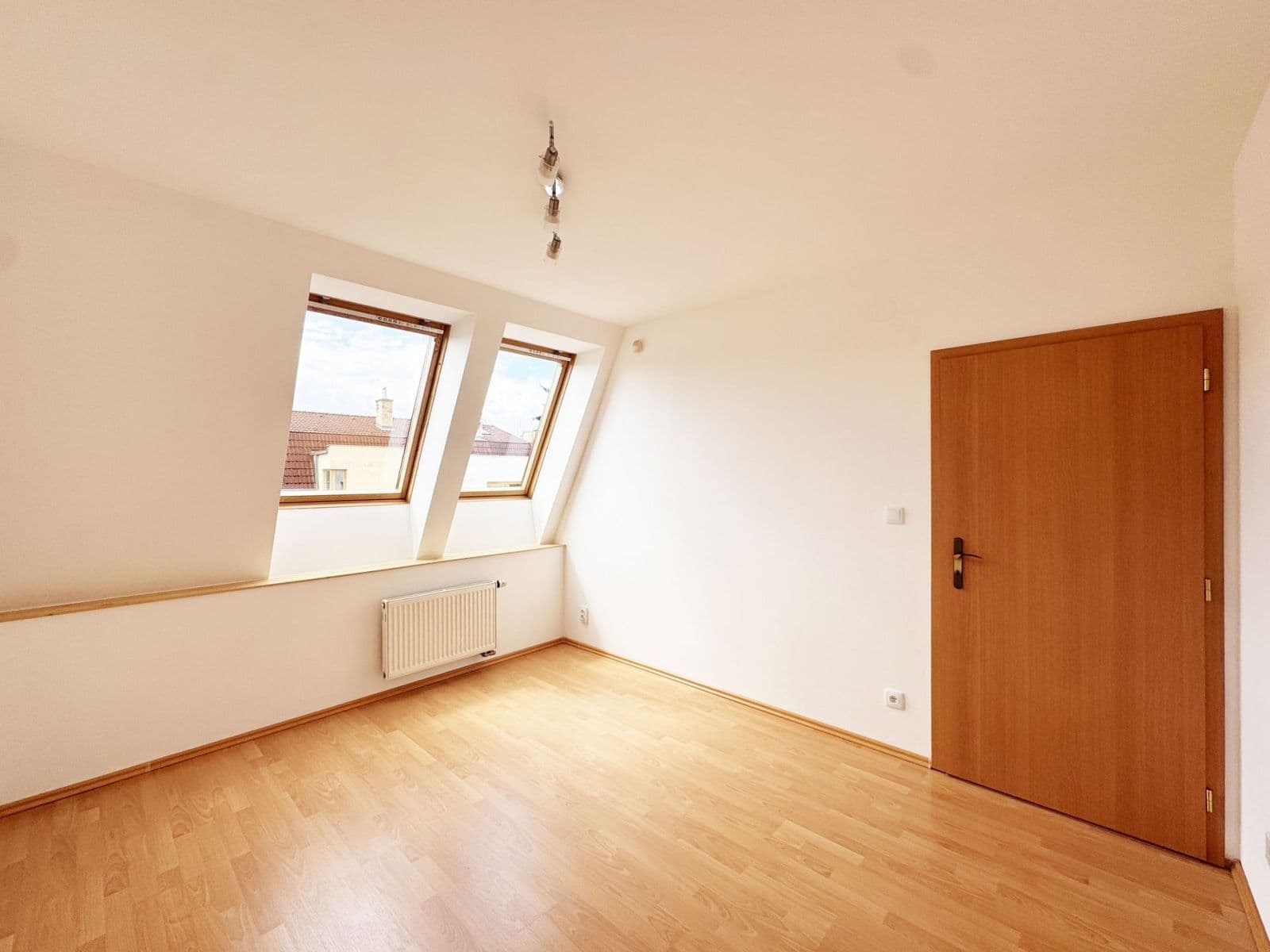 Prenájom bytu 3-izbový 80 m², Libušská, Praha, Praha Prenájom bytu 3-izbový 80 m², Libušská, Praha, Praha