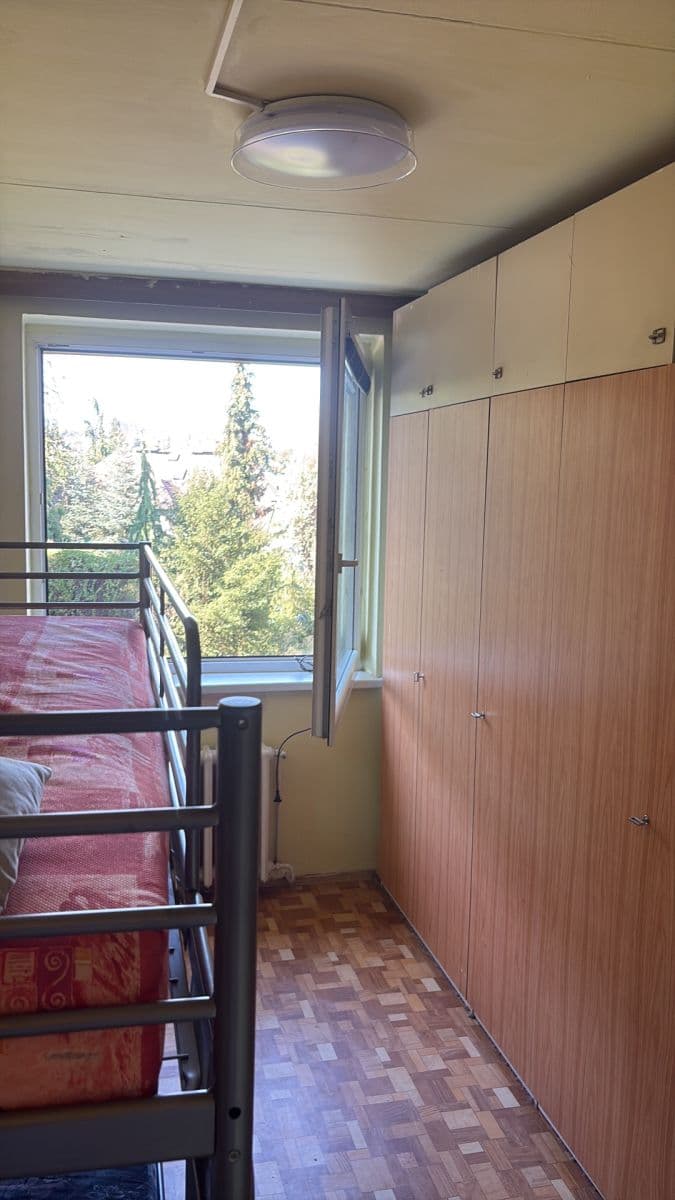 Prenájom bytu 4-izbový 88 m², Pod Višňovkou, Praha, Praha Prenájom bytu 4-izbový 88 m², Pod Višňovkou, Praha, Praha