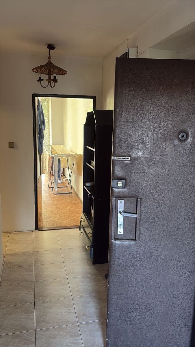 Prenájom bytu 4-izbový 88 m², Pod Višňovkou, Praha, Praha Prenájom bytu 4-izbový 88 m², Pod Višňovkou, Praha, Praha