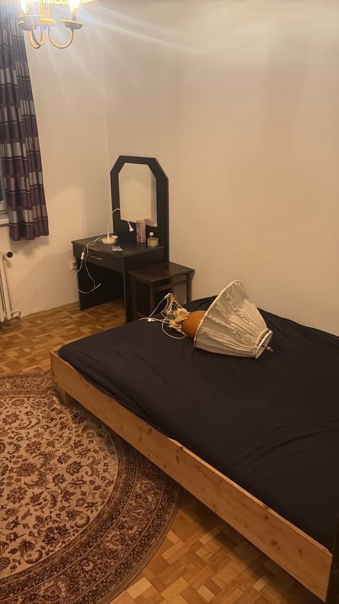 Prenájom bytu 4-izbový 88 m², Pod Višňovkou, Praha, Praha Prenájom bytu 4-izbový 88 m², Pod Višňovkou, Praha, Praha