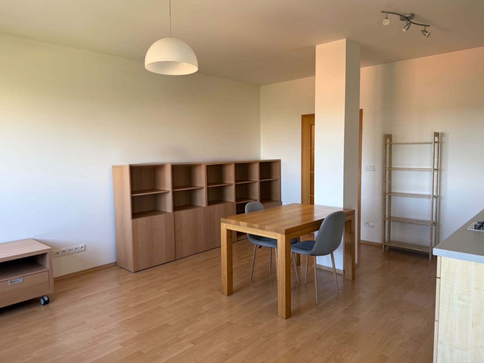Prenájom bytu 1-izbový 41 m², Pod Kapličkou, Praha, Praha Prenájom bytu 1-izbový 41 m², Pod Kapličkou, Praha, Praha