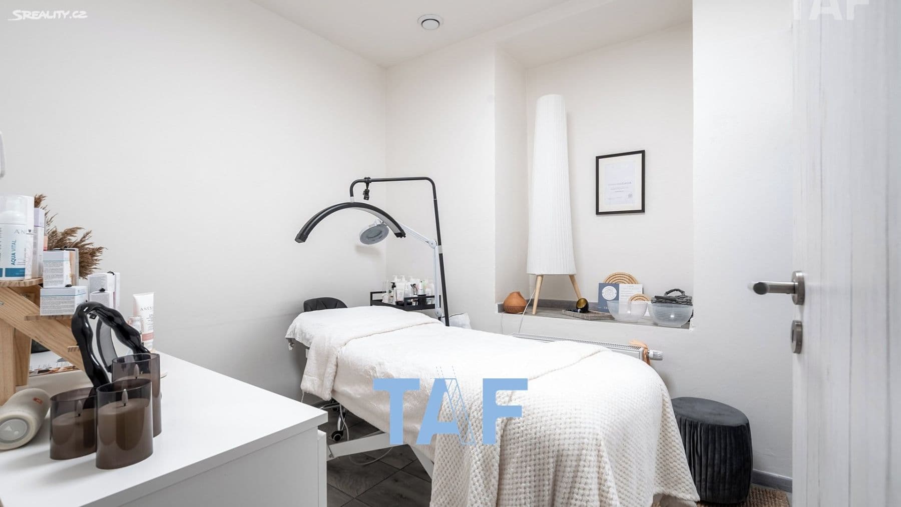 Predaj nebytového priestoru 139 m², Milíčova, Praha, Praha Predaj nebytového priestoru 139 m², Milíčova, Praha, Praha
