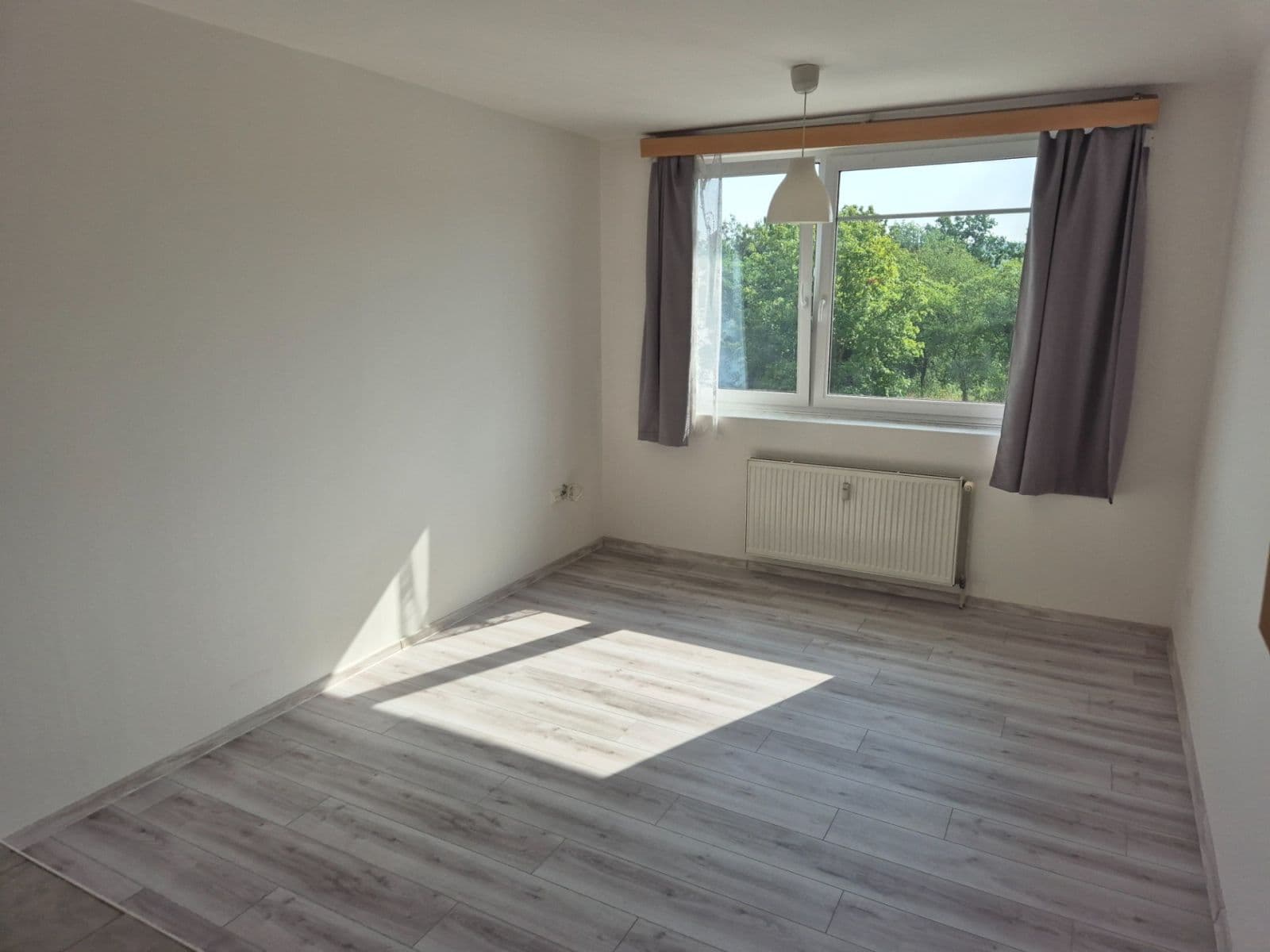 Prenájom bytu 1-izbový 26 m², Štúrova, Praha, Praha Prenájom bytu 1-izbový 26 m², Štúrova, Praha, Praha