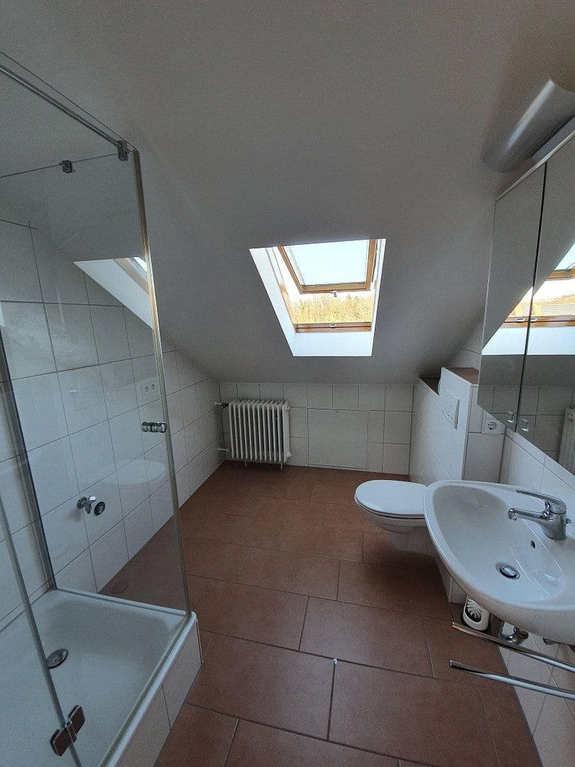 Prenájom bytu 3-izbový 90 m², Großenseebach, Bavorsko Prenájom bytu 3-izbový 90 m², Großenseebach, Bavorsko