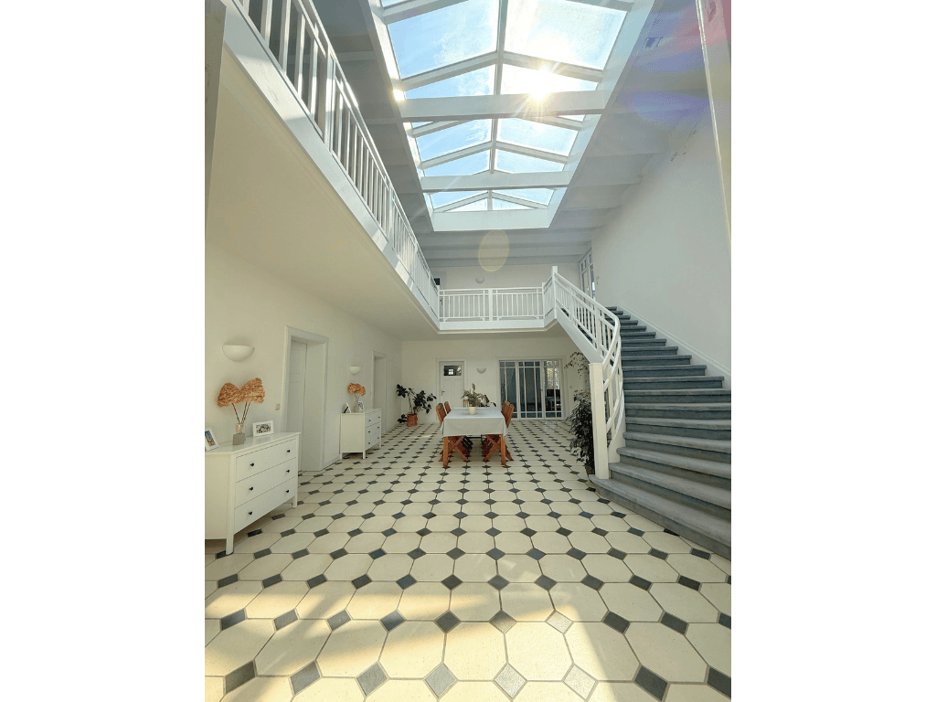 Predaj domu 400 m², pozemok 1.684 m², Bienenbüttel, Dolné Sasko Predaj domu 400 m², pozemok 1.684 m², Bienenbüttel, Dolné Sasko