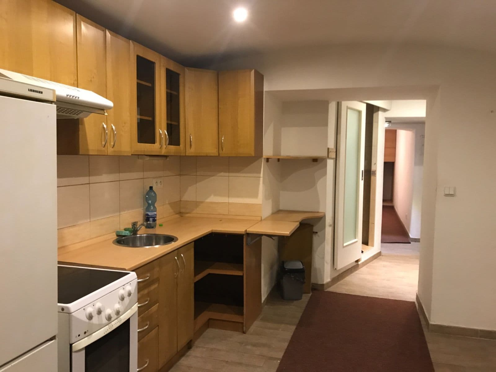 Prenájom bytu 2-izbový 43 m², Kolínská, Praha, Praha Prenájom bytu 2-izbový 43 m², Kolínská, Praha, Praha