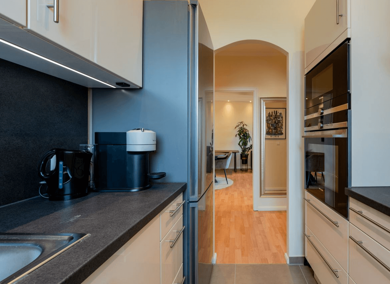 Predaj bytu 2-izbový 61 m², Berlin, Berlín Predaj bytu 2-izbový 61 m², Berlin, Berlín