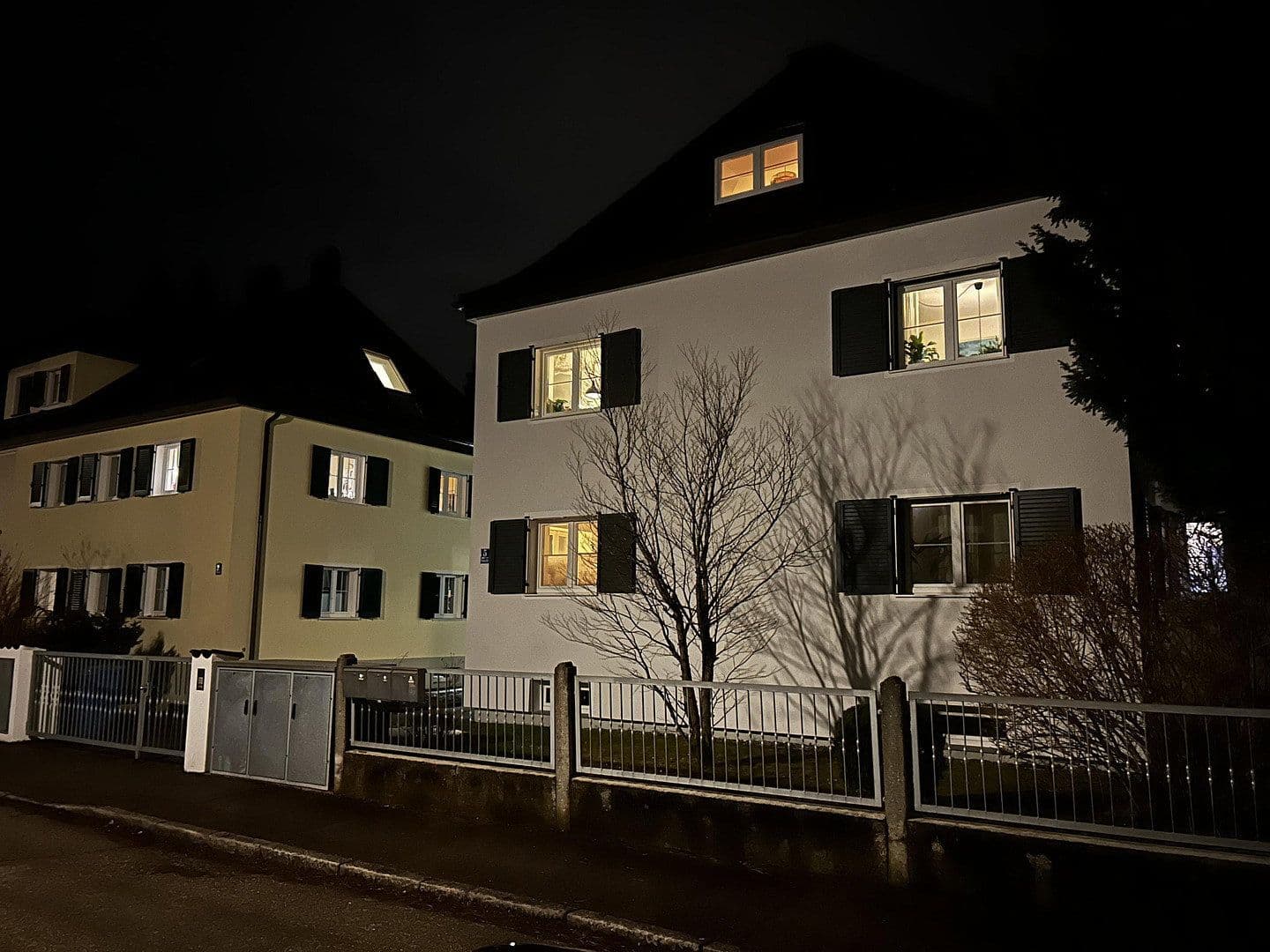 Predaj bytu 3-izbový 95 m², Finsingstraße 5, München, Bavorsko Predaj bytu 3-izbový 95 m², Finsingstraße 5, München, Bavorsko