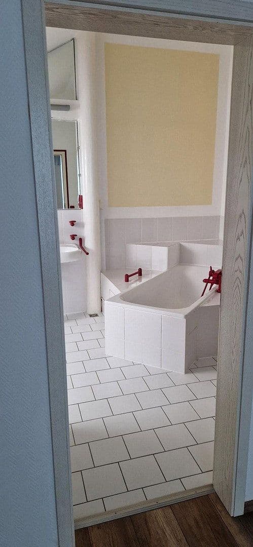 Prenájom bytu 4-izbový 113 m², Kastellaun, Porýnie-Falcko Prenájom bytu 4-izbový 113 m², Kastellaun, Porýnie-Falcko