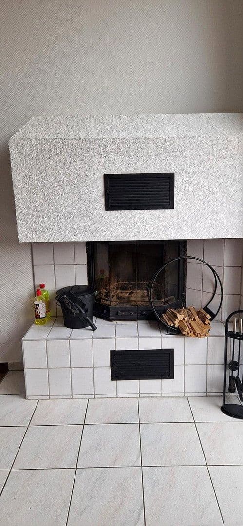 Prenájom bytu 4-izbový 113 m², Kastellaun, Porýnie-Falcko Prenájom bytu 4-izbový 113 m², Kastellaun, Porýnie-Falcko