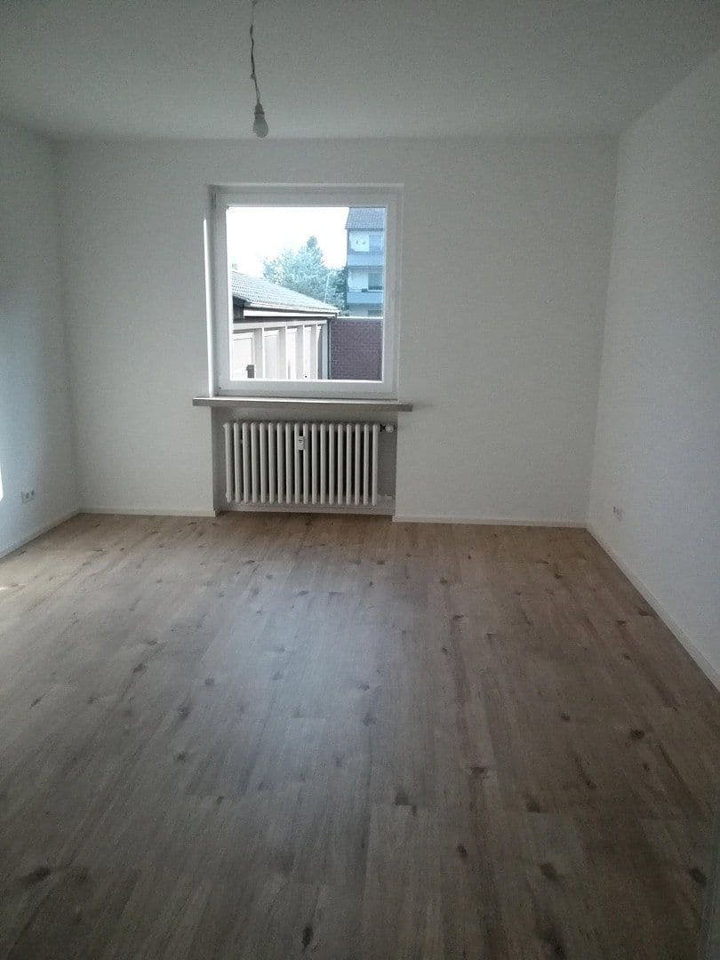 Prenájom bytu 3-izbový 70 m², Giesen, Dolné Sasko Prenájom bytu 3-izbový 70 m², Giesen, Dolné Sasko