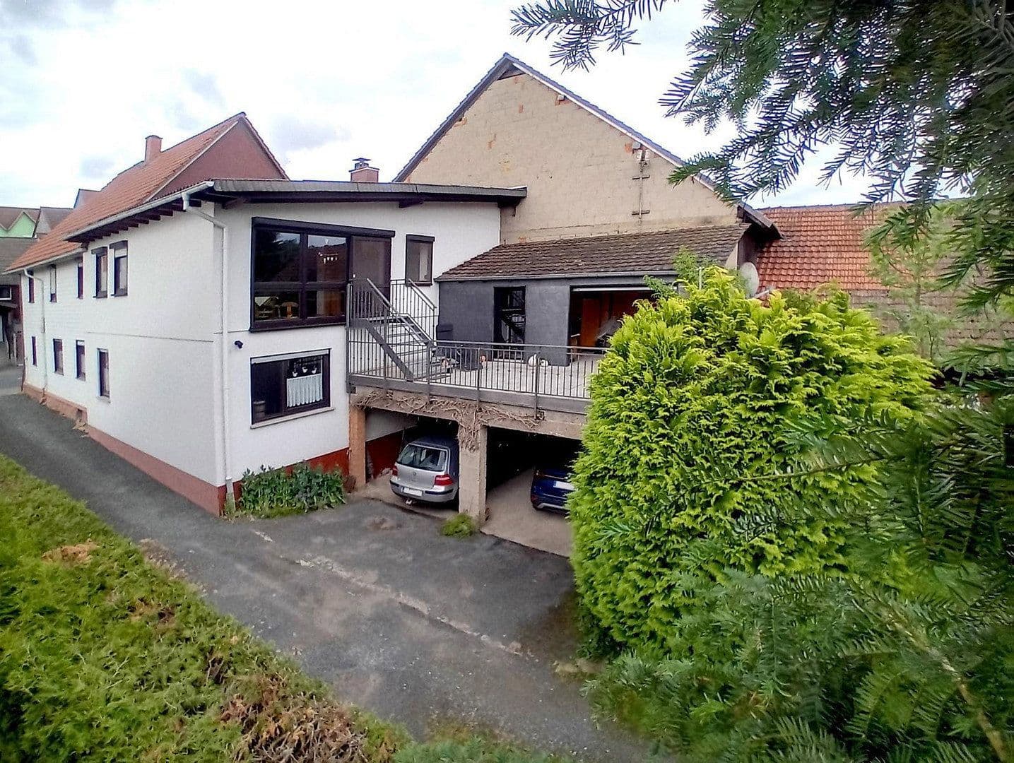 Predaj domu 280 m², pozemok 2.700 m², Kirtorf, Hesensko Predaj domu 280 m², pozemok 2.700 m², Kirtorf, Hesensko