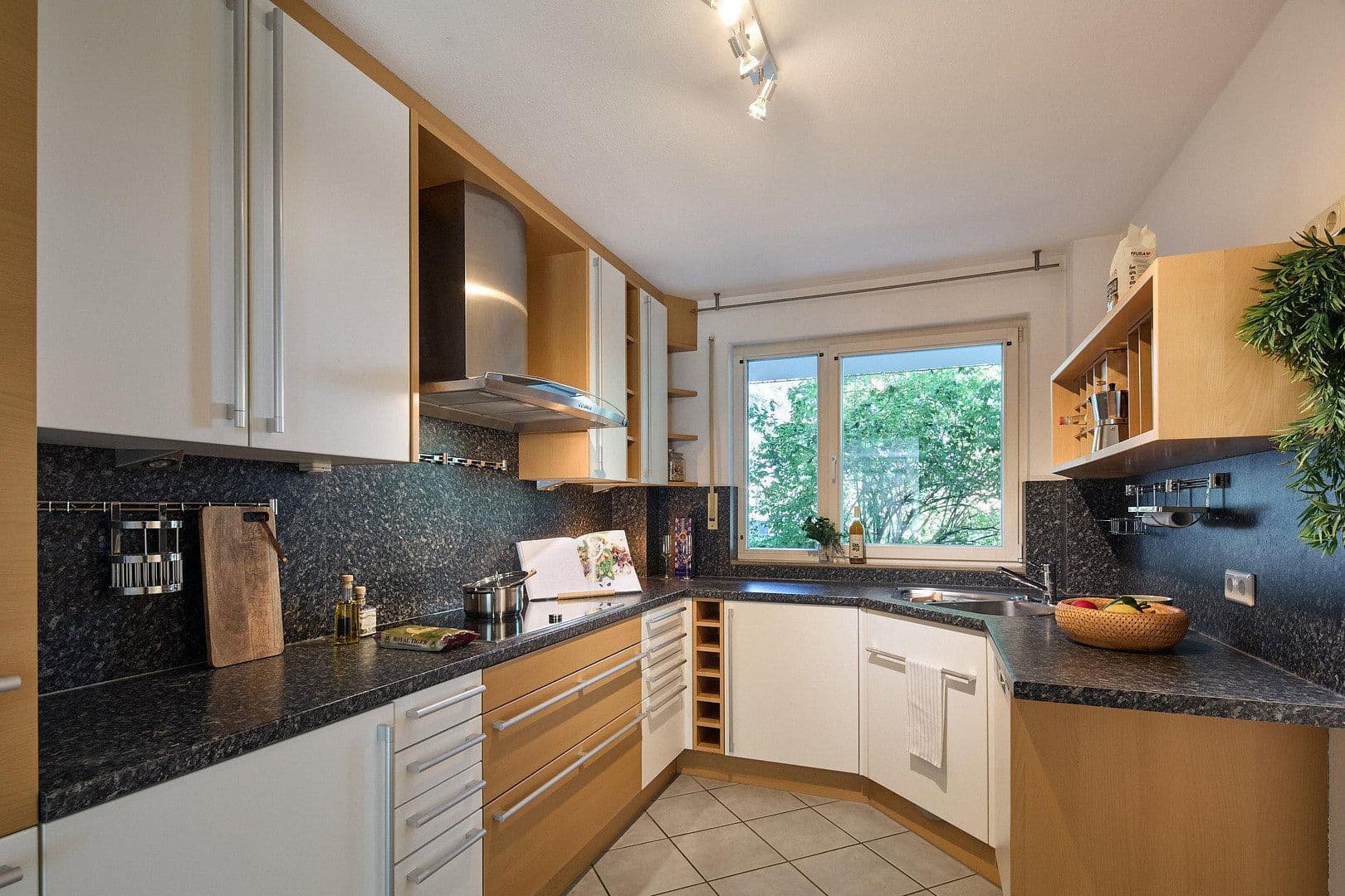 Predaj bytu 4-izbový 125 m², Luise-Kiesselbach-Str. 60, Erlangen, Bavorsko Predaj bytu 4-izbový 125 m², Luise-Kiesselbach-Str. 60, Erlangen, Bavorsko