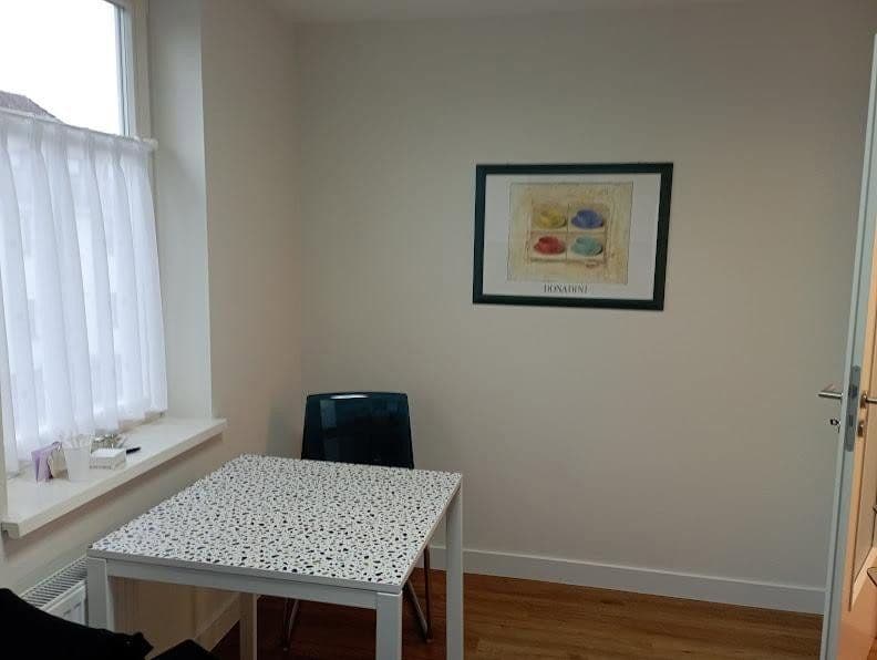 Predaj domu 145 m², pozemok 1.113 m², Katlenburg-Lindau, Dolné Sasko Predaj domu 145 m², pozemok 1.113 m², Katlenburg-Lindau, Dolné Sasko