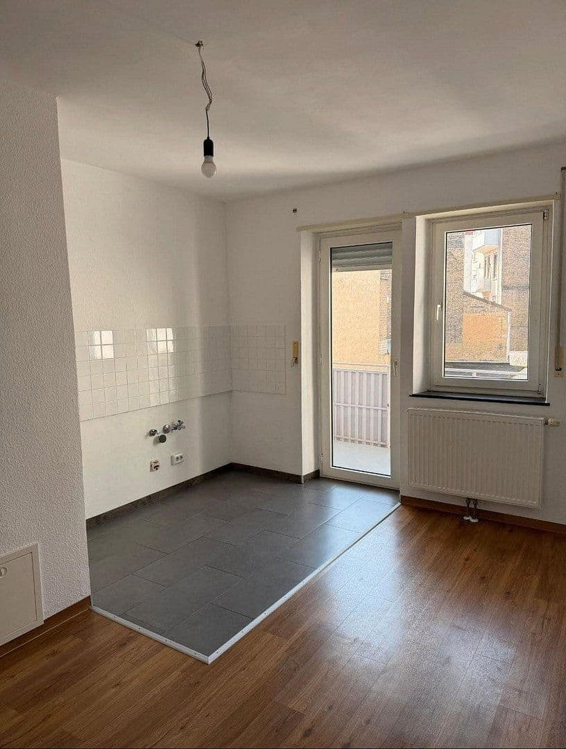Predaj bytu 1-izbový 45 m², Halbergstraße 39, Ludwigshafen am Rhein, Porýnie-Falcko Predaj bytu 1-izbový 45 m², Halbergstraße 39, Ludwigshafen am Rhein, Porýnie-Falcko