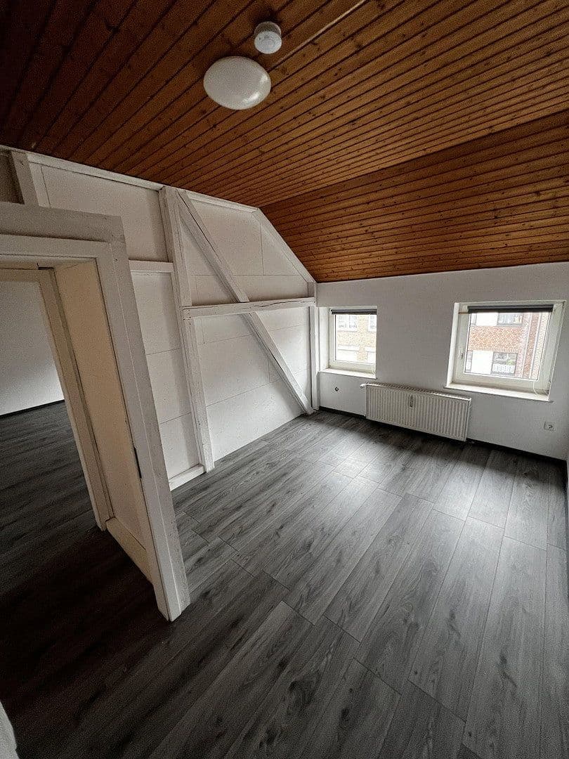 Predaj domu 200 m², pozemok 404 m², Kölner Straße 22, Mönchengladbach, Severné Porýnie - Westfálsko Predaj domu 200 m², pozemok 404 m², Kölner Straße 22, Mönchengladbach, Severné Porýnie - Westfálsko
