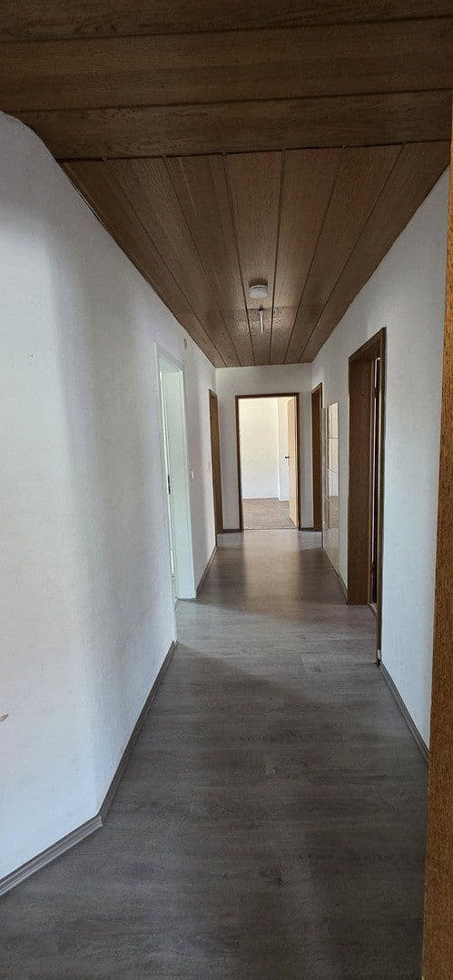 Prenájom bytu 4-izbový 110 m², Biberstr. 11, Pforzheim, Bádensko-Wurttembersko Prenájom bytu 4-izbový 110 m², Biberstr. 11, Pforzheim, Bádensko-Wurttembersko