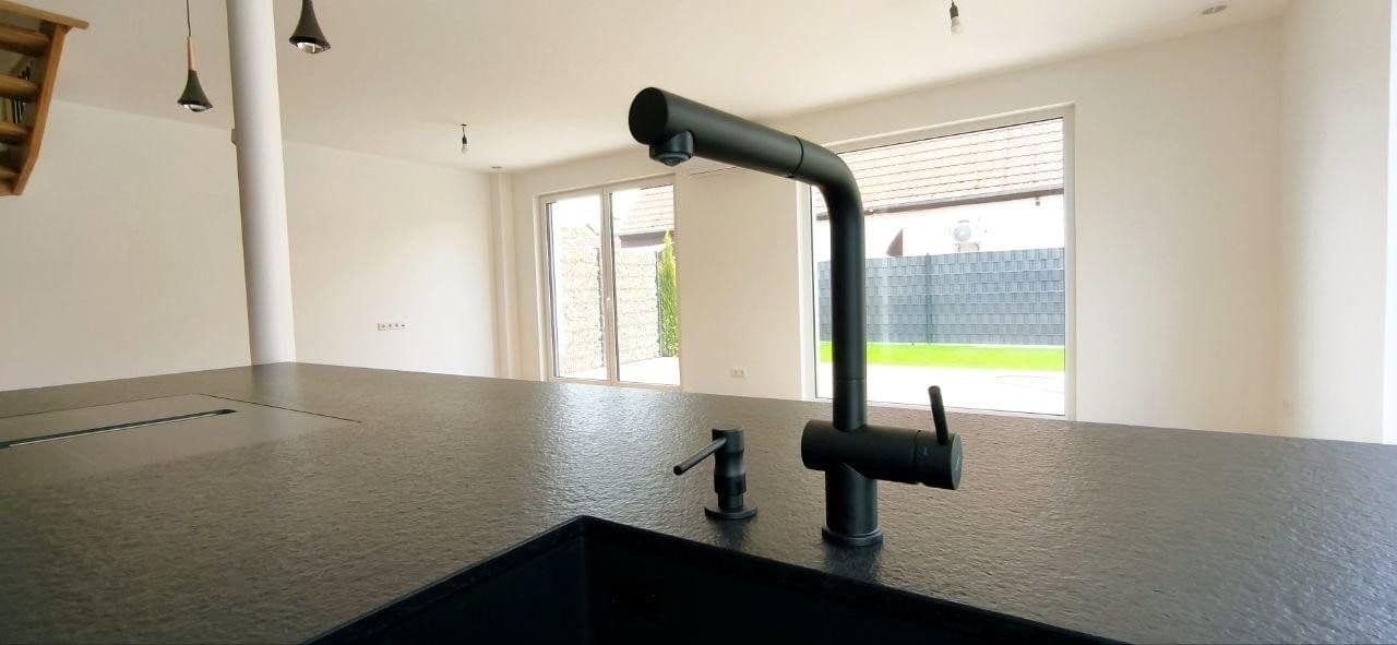 Predaj domu 150 m², pozemok 160 m², Akazienweg 12, Speyer, Porýnie-Falcko Predaj domu 150 m², pozemok 160 m², Akazienweg 12, Speyer, Porýnie-Falcko