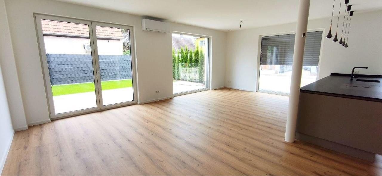 Predaj domu 150 m², pozemok 160 m², Akazienweg 12, Speyer, Porýnie-Falcko Predaj domu 150 m², pozemok 160 m², Akazienweg 12, Speyer, Porýnie-Falcko