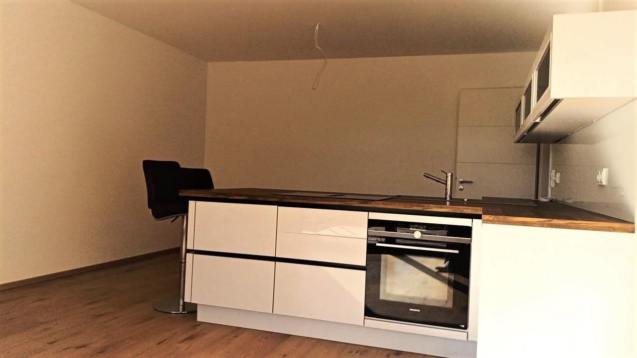 Prenájom bytu 3-izbový 73 m², Lantzalle 1, Düsseldorf, Severné Porýnie - Westfálsko Prenájom bytu 3-izbový 73 m², Lantzalle 1, Düsseldorf, Severné Porýnie - Westfálsko