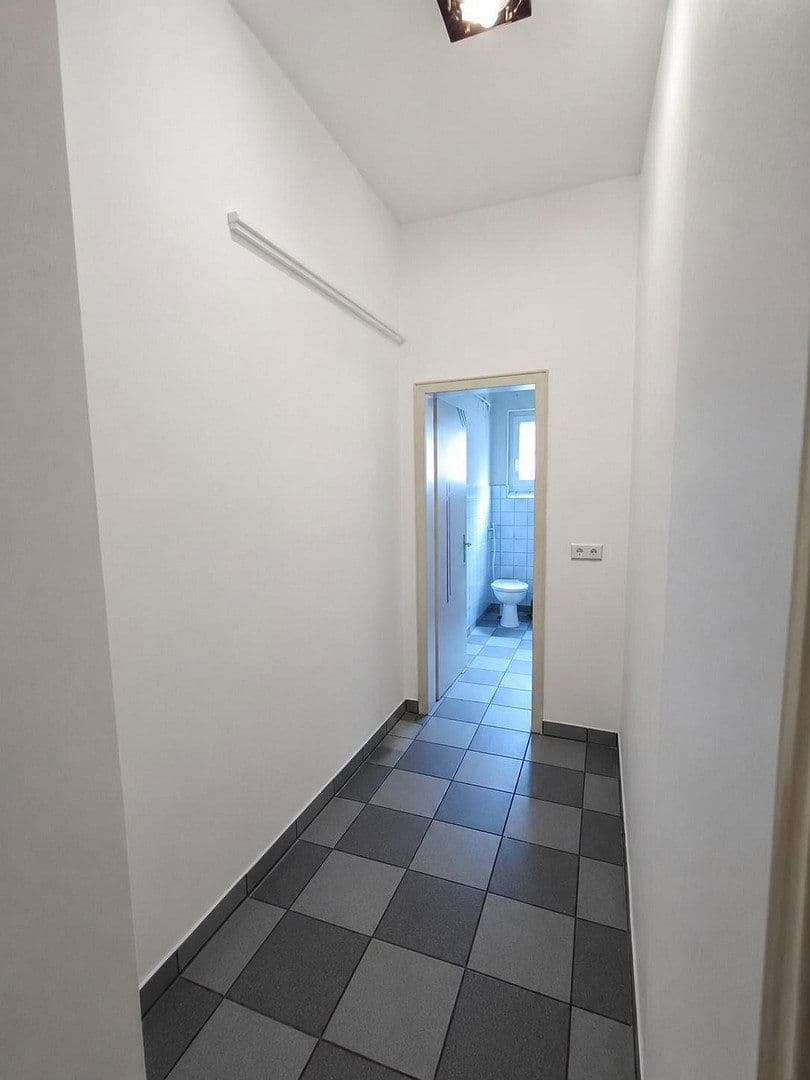 Prenájom nebytového priestoru 40 m², Berlinerplatz 9, Halver, Severné Porýnie - Westfálsko Prenájom nebytového priestoru 40 m², Berlinerplatz 9, Halver, Severné Porýnie - Westfálsko