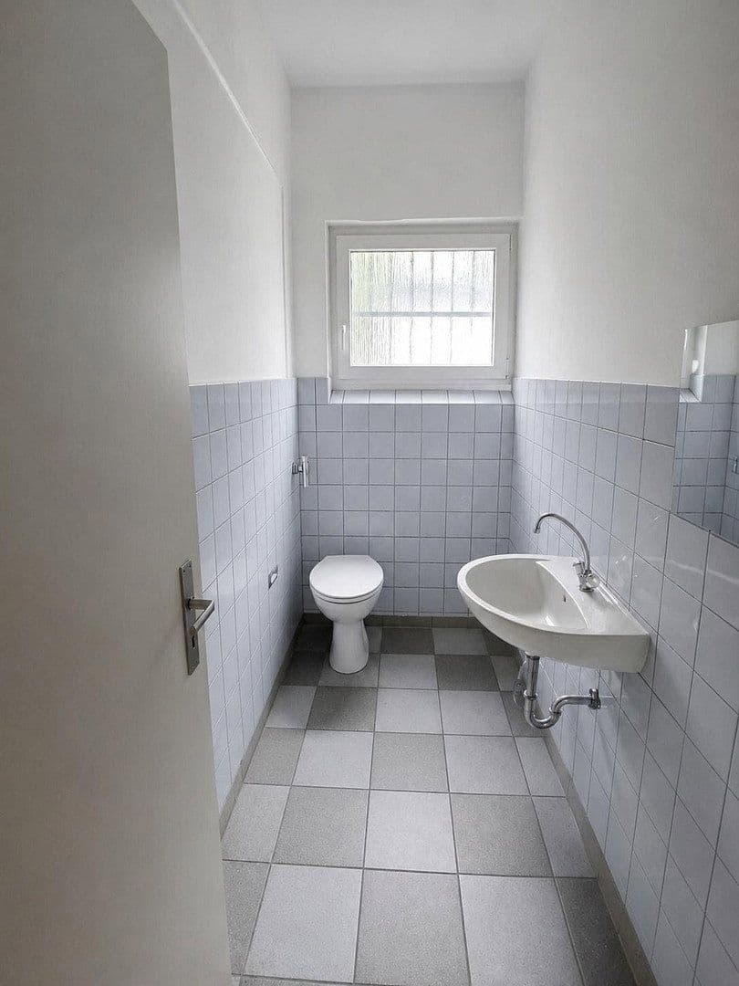 Prenájom nebytového priestoru 40 m², Berlinerplatz 9, Halver, Severné Porýnie - Westfálsko Prenájom nebytového priestoru 40 m², Berlinerplatz 9, Halver, Severné Porýnie - Westfálsko