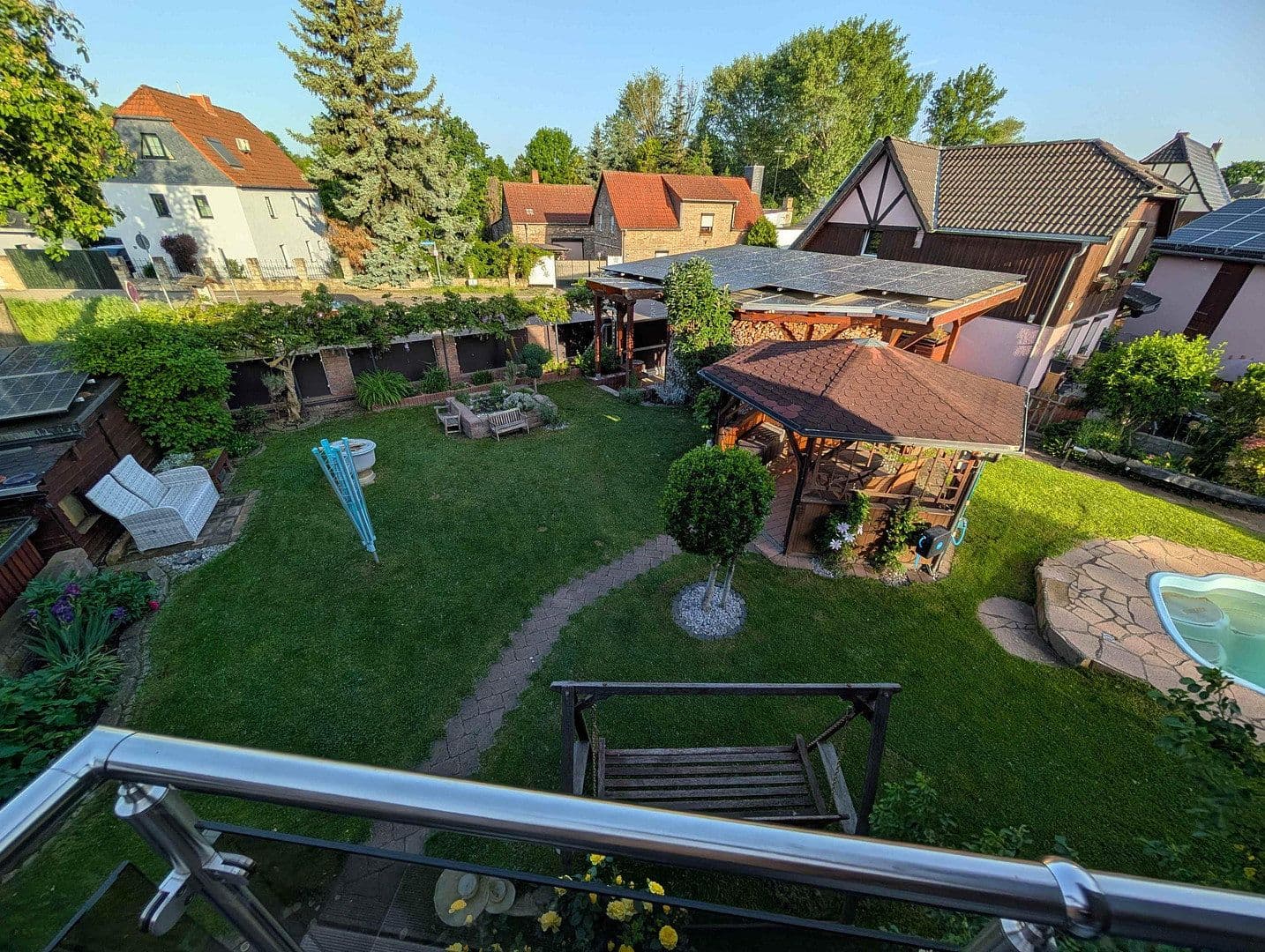 Predaj domu 240 m², pozemok 800 m², Schkopau, Sasko-Anhaltsko Predaj domu 240 m², pozemok 800 m², Schkopau, Sasko-Anhaltsko