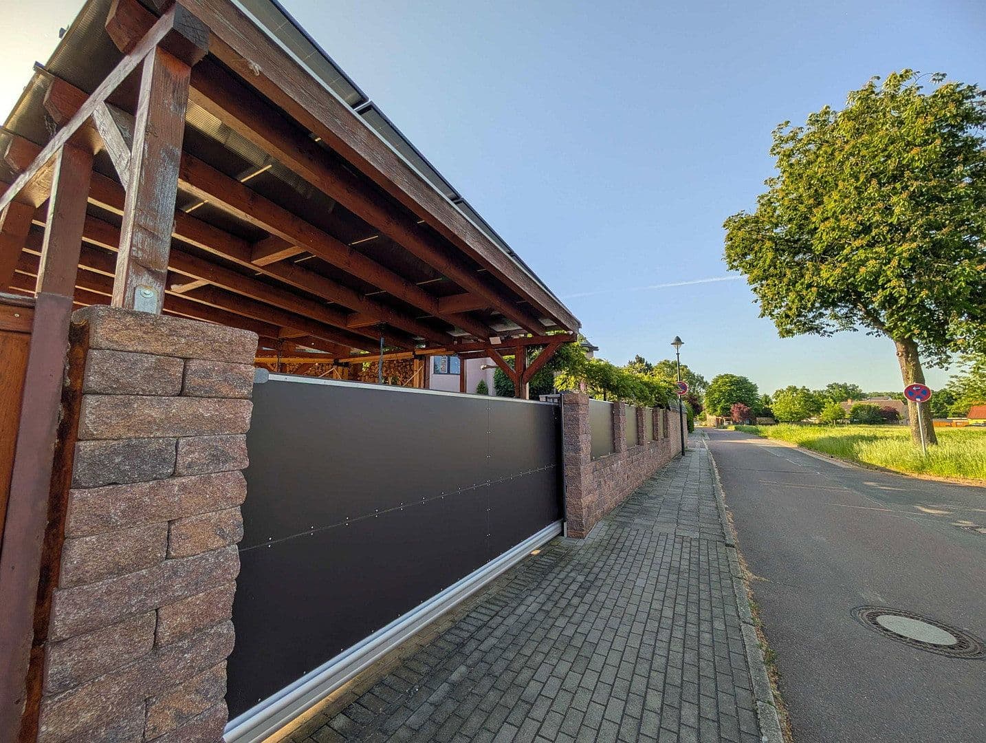 Predaj domu 240 m², pozemok 800 m², Schkopau, Sasko-Anhaltsko Predaj domu 240 m², pozemok 800 m², Schkopau, Sasko-Anhaltsko