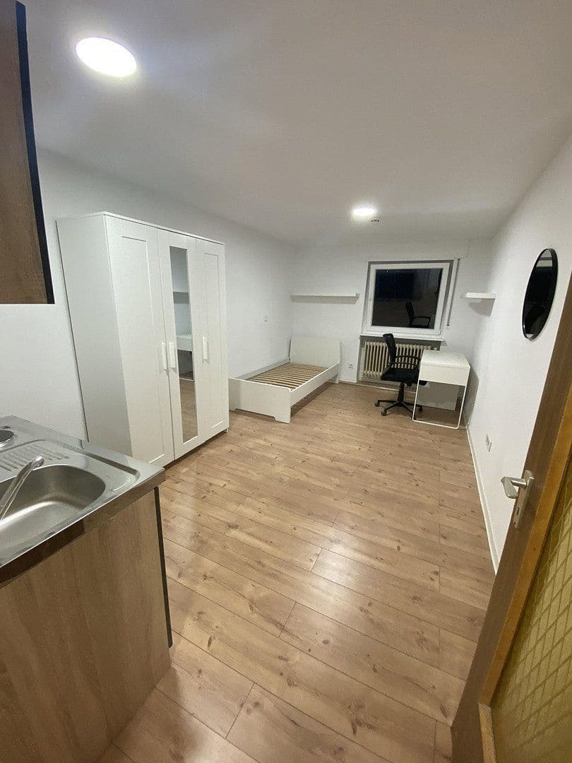 Prenájom bytu 1-izbový 24 m², Mannheim, Bádensko-Wurttembersko Prenájom bytu 1-izbový 24 m², Mannheim, Bádensko-Wurttembersko