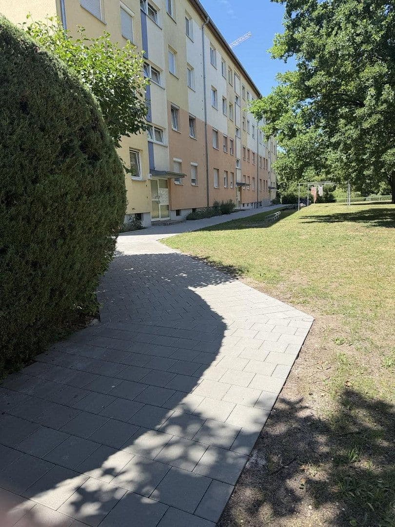 Prenájom bytu 2-izbový 69 m², Erlangen, Bavorsko Prenájom bytu 2-izbový 69 m², Erlangen, Bavorsko