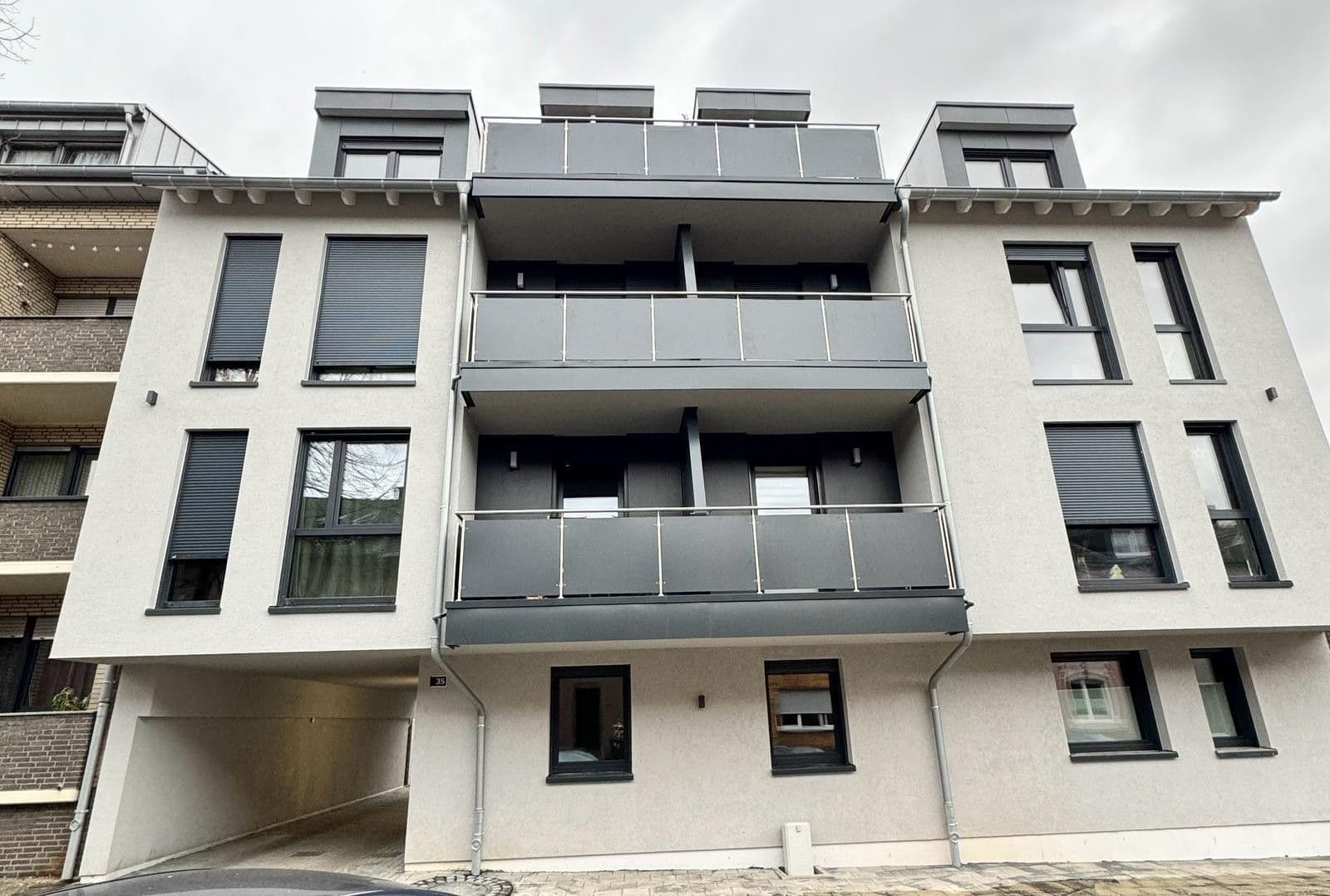 Prenájom bytu 3-izbový 82 m², Linnicherstr.35, Alsdorf, Severné Porýnie - Westfálsko Prenájom bytu 3-izbový 82 m², Linnicherstr.35, Alsdorf, Severné Porýnie - Westfálsko