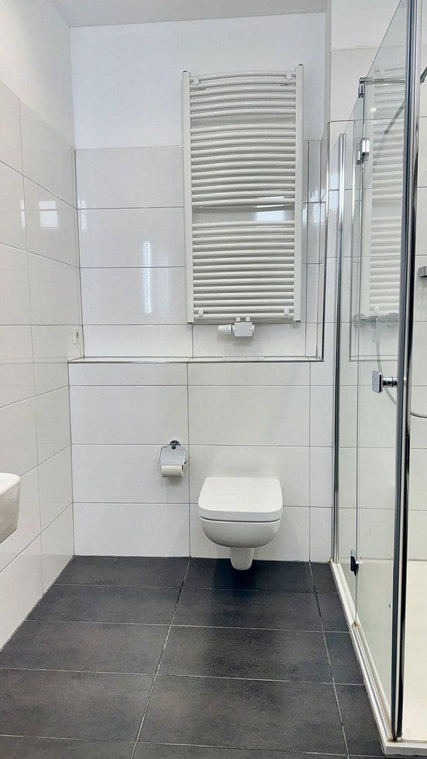 Predaj domu 145 m², pozemok 232 m², Neckarsteinach, Hesensko Predaj domu 145 m², pozemok 232 m², Neckarsteinach, Hesensko
