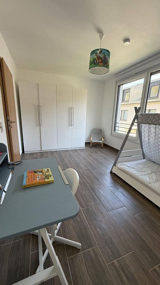Predaj domu 145 m², pozemok 232 m², Neckarsteinach, Hesensko Predaj domu 145 m², pozemok 232 m², Neckarsteinach, Hesensko