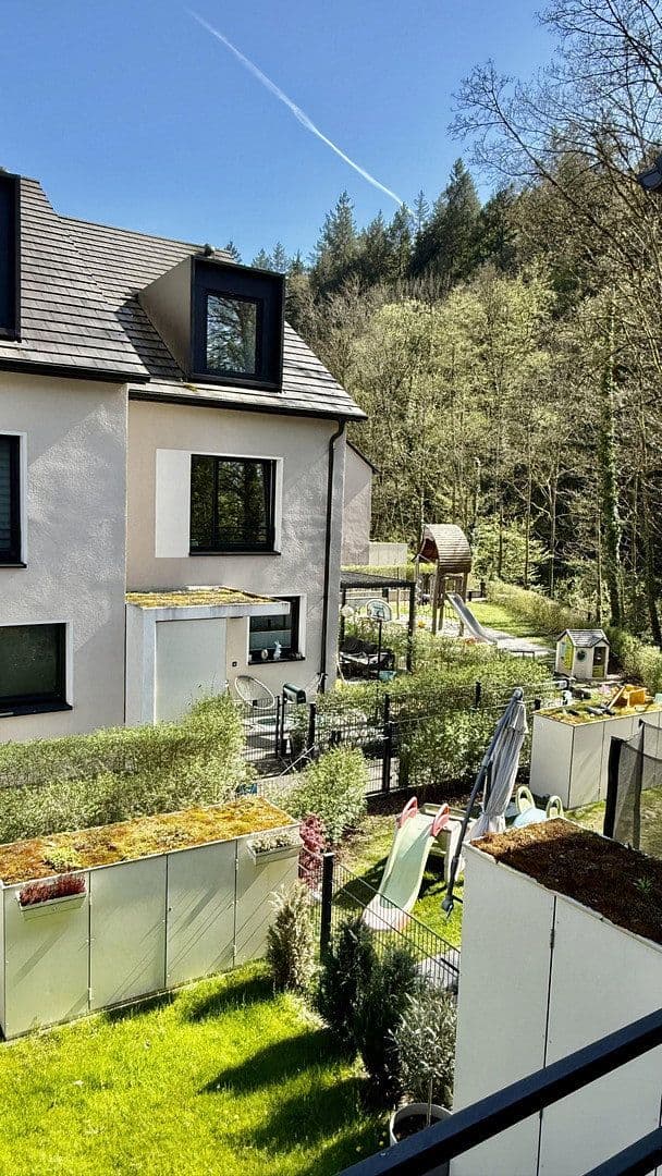 Predaj domu 145 m², pozemok 232 m², Neckarsteinach, Hesensko Predaj domu 145 m², pozemok 232 m², Neckarsteinach, Hesensko