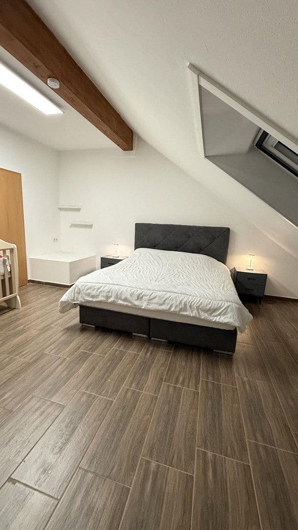 Predaj domu 145 m², pozemok 232 m², Neckarsteinach, Hesensko Predaj domu 145 m², pozemok 232 m², Neckarsteinach, Hesensko