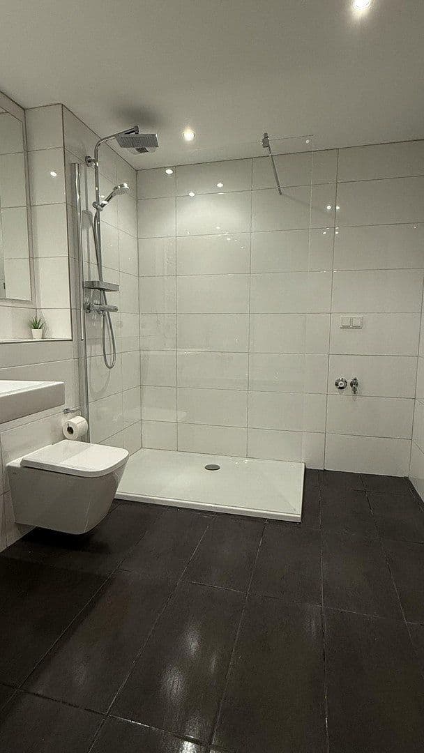 Predaj domu 145 m², pozemok 232 m², Neckarsteinach, Hesensko Predaj domu 145 m², pozemok 232 m², Neckarsteinach, Hesensko
