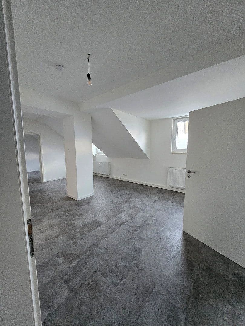 Prenájom bytu 3-izbový 85 m², Augustastraße 41-43, Duisburg Alt-Homberg, Severné Porýnie - Westfálsko Prenájom bytu 3-izbový 85 m², Augustastraße 41-43, Duisburg Alt-Homberg, Severné Porýnie - Westfálsko