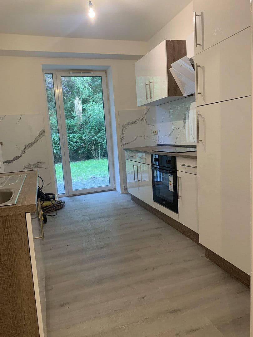 Prenájom bytu 2-izbový 70 m², Geniner Straße 52, Lübeck, Šlezvicko-Holštajnsko Prenájom bytu 2-izbový 70 m², Geniner Straße 52, Lübeck, Šlezvicko-Holštajnsko