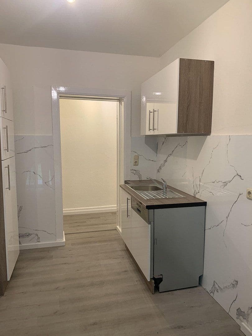Prenájom bytu 2-izbový 70 m², Geniner Straße 52, Lübeck, Šlezvicko-Holštajnsko Prenájom bytu 2-izbový 70 m², Geniner Straße 52, Lübeck, Šlezvicko-Holštajnsko