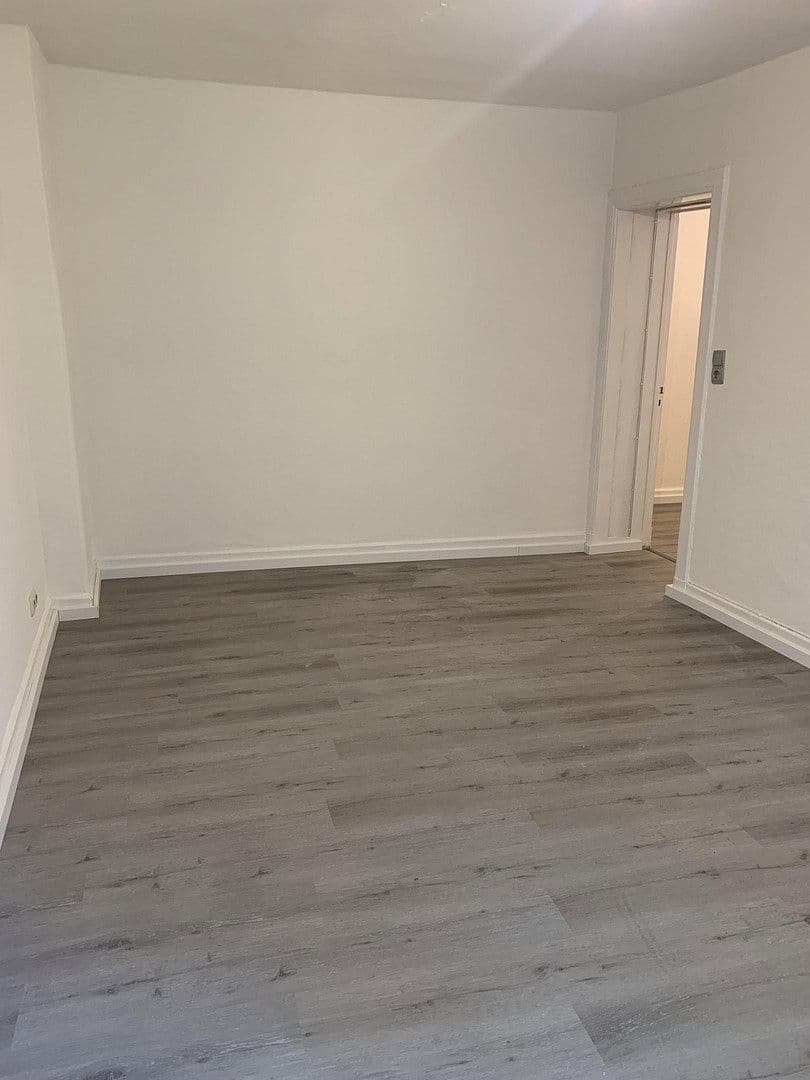 Prenájom bytu 2-izbový 70 m², Geniner Straße 52, Lübeck, Šlezvicko-Holštajnsko Prenájom bytu 2-izbový 70 m², Geniner Straße 52, Lübeck, Šlezvicko-Holštajnsko