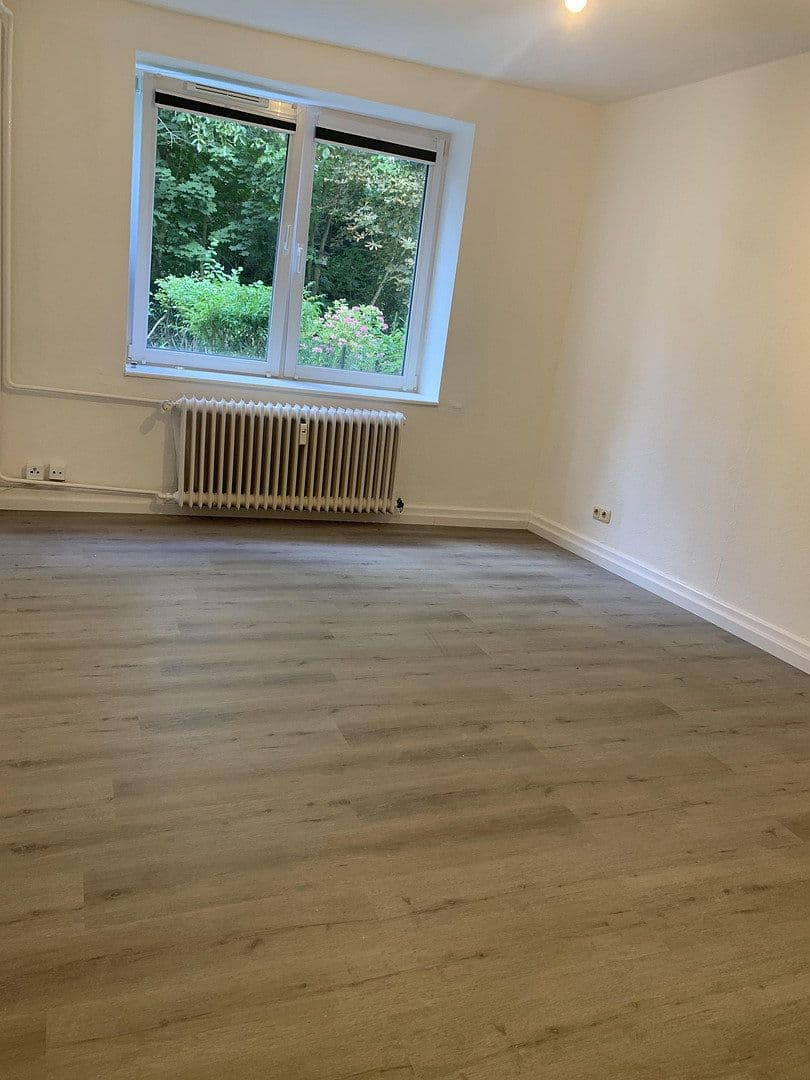 Prenájom bytu 2-izbový 70 m², Geniner Straße 52, Lübeck, Šlezvicko-Holštajnsko Prenájom bytu 2-izbový 70 m², Geniner Straße 52, Lübeck, Šlezvicko-Holštajnsko