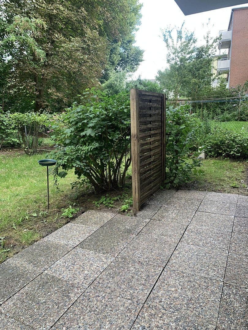 Prenájom bytu 2-izbový 70 m², Geniner Straße 52, Lübeck, Šlezvicko-Holštajnsko Prenájom bytu 2-izbový 70 m², Geniner Straße 52, Lübeck, Šlezvicko-Holštajnsko