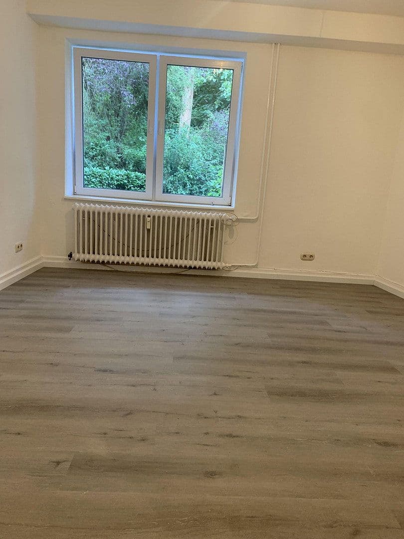 Prenájom bytu 2-izbový 70 m², Geniner Straße 52, Lübeck, Šlezvicko-Holštajnsko Prenájom bytu 2-izbový 70 m², Geniner Straße 52, Lübeck, Šlezvicko-Holštajnsko