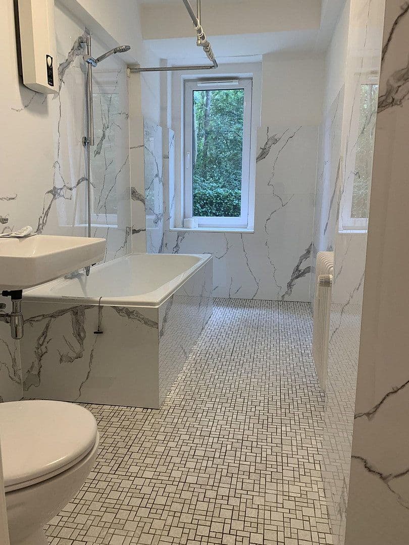 Prenájom bytu 2-izbový 70 m², Geniner Straße 52, Lübeck, Šlezvicko-Holštajnsko Prenájom bytu 2-izbový 70 m², Geniner Straße 52, Lübeck, Šlezvicko-Holštajnsko