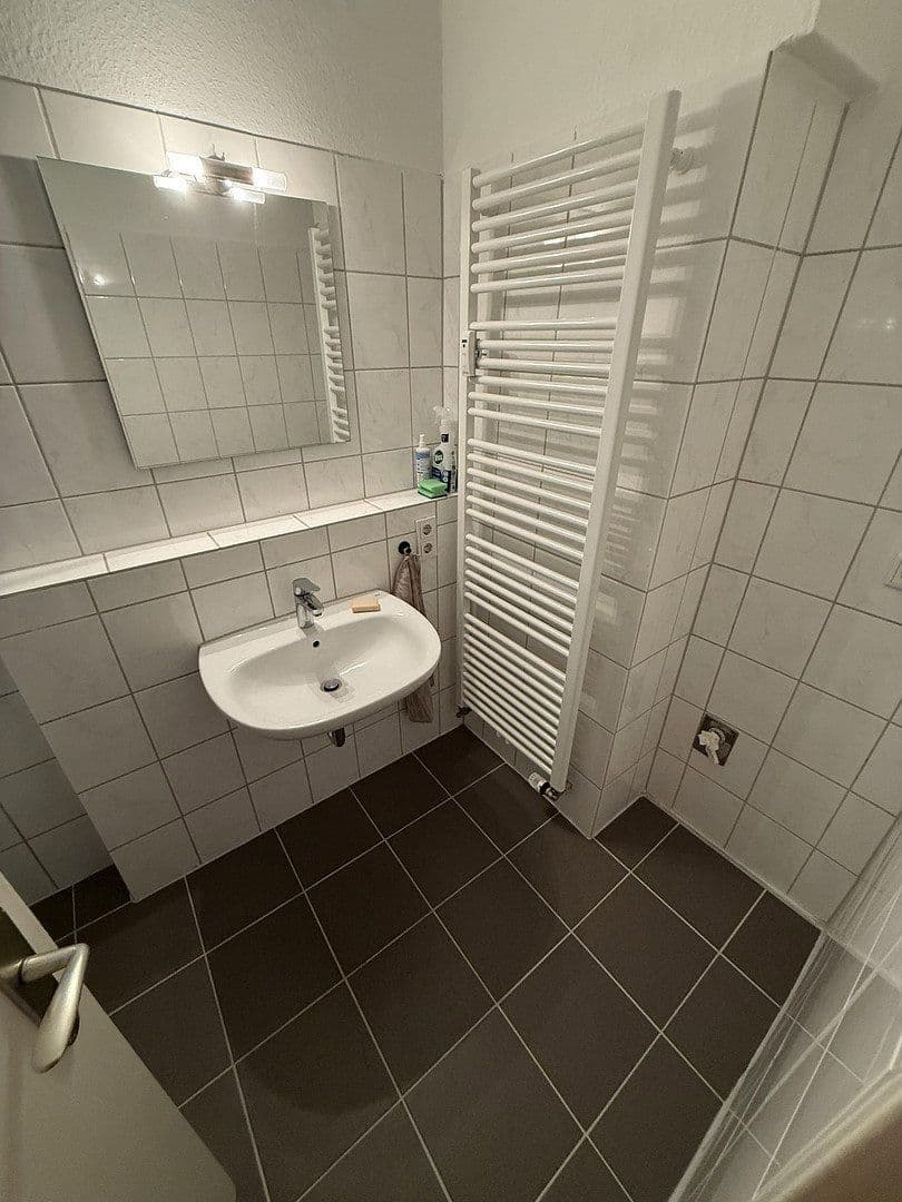 Prenájom bytu 1-izbový 34 m², Ernst-Reuter-Straße 7, Salzgitter - Bad, Dolné Sasko Prenájom bytu 1-izbový 34 m², Ernst-Reuter-Straße 7, Salzgitter - Bad, Dolné Sasko