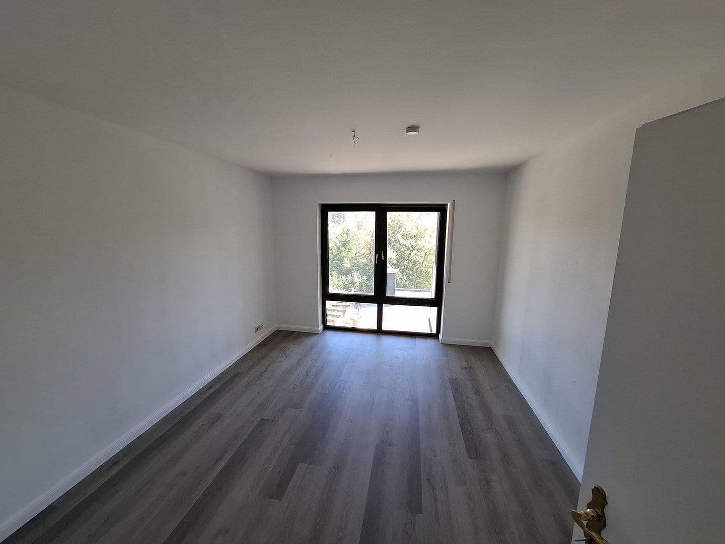 Predaj domu 146 m², pozemok 950 m², Königsbergerstr. 81a, Bad Schwalbach, Hesensko Predaj domu 146 m², pozemok 950 m², Königsbergerstr. 81a, Bad Schwalbach, Hesensko