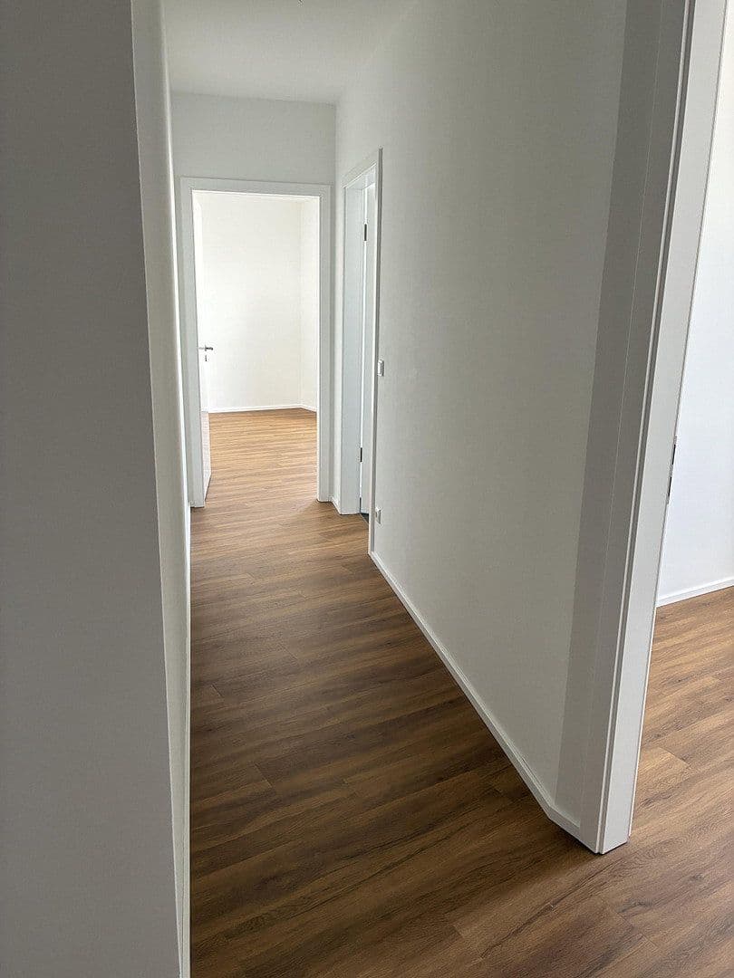 Prenájom bytu 4-izbový 97 m², Hamburger Landstr. 30, Wentorf bei Hamburg, Šlezvicko-Holštajnsko Prenájom bytu 4-izbový 97 m², Hamburger Landstr. 30, Wentorf bei Hamburg, Šlezvicko-Holštajnsko