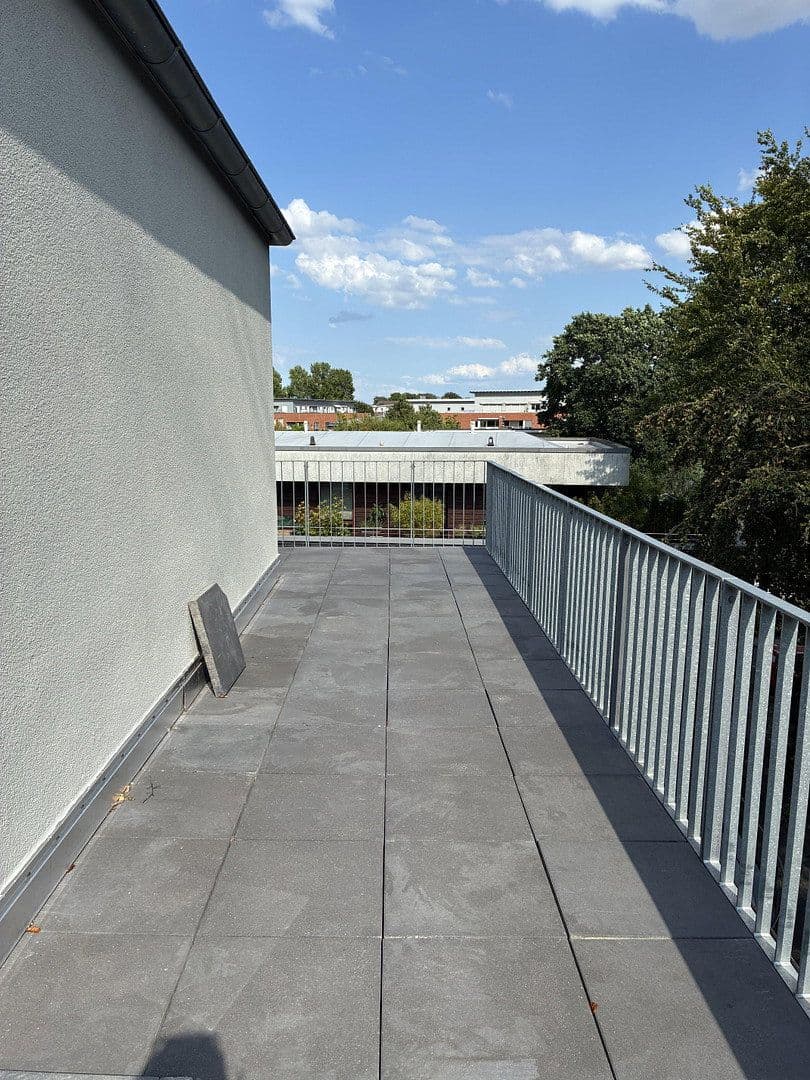 Prenájom bytu 4-izbový 97 m², Hamburger Landstr. 30, Wentorf bei Hamburg, Šlezvicko-Holštajnsko Prenájom bytu 4-izbový 97 m², Hamburger Landstr. 30, Wentorf bei Hamburg, Šlezvicko-Holštajnsko